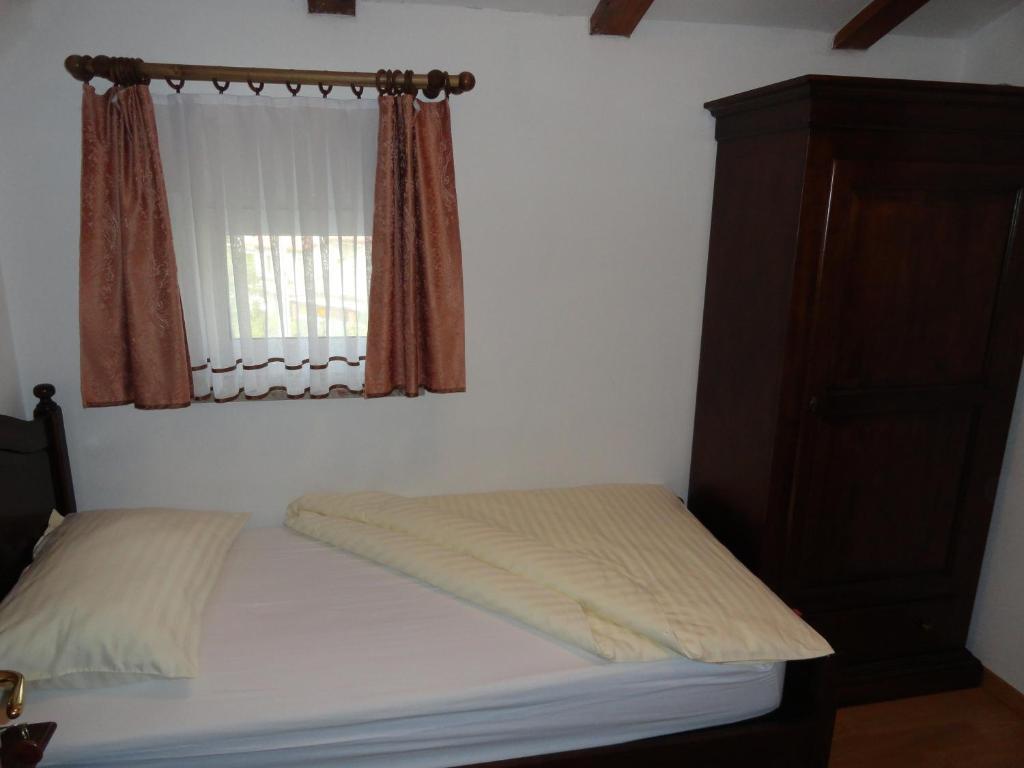 Guest House Pod Slavnikom Podgorje  Δωμάτιο φωτογραφία